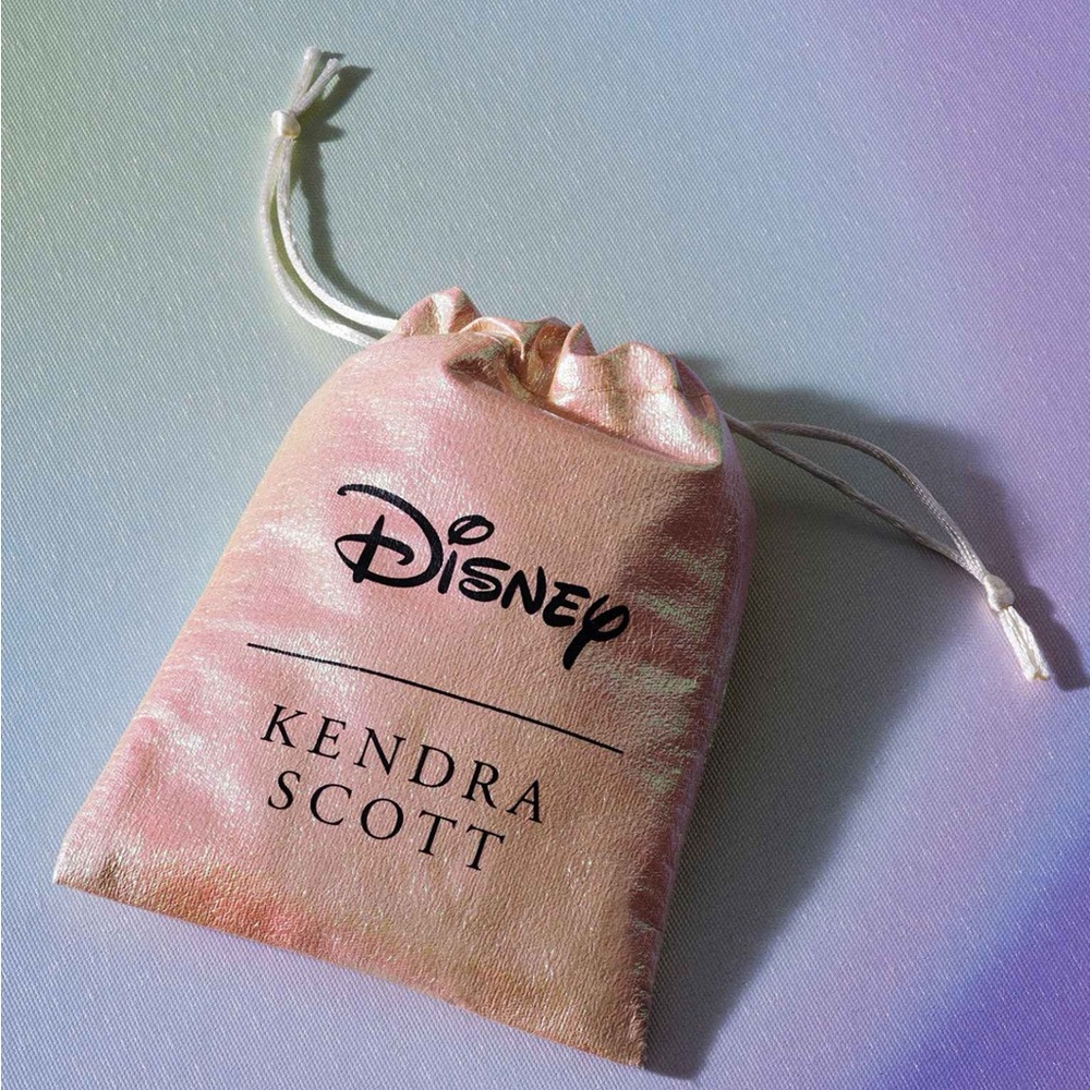 Disney x Kendra Scott Silver Mickey Mouse and Minnie Mouse Tennis Necklace - NWT - Picture 9 of 10